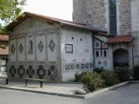 Eglise-mosaiques-naives-de-la-sacristie-Saint-Jean-de-Touslas1medium